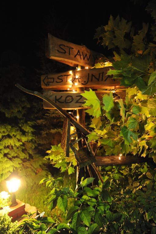 Hotel Stara Stajnia Pleszew Esterno foto