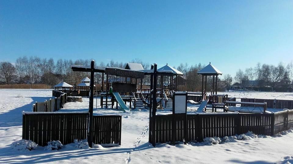 Hotel Stara Stajnia Pleszew Esterno foto